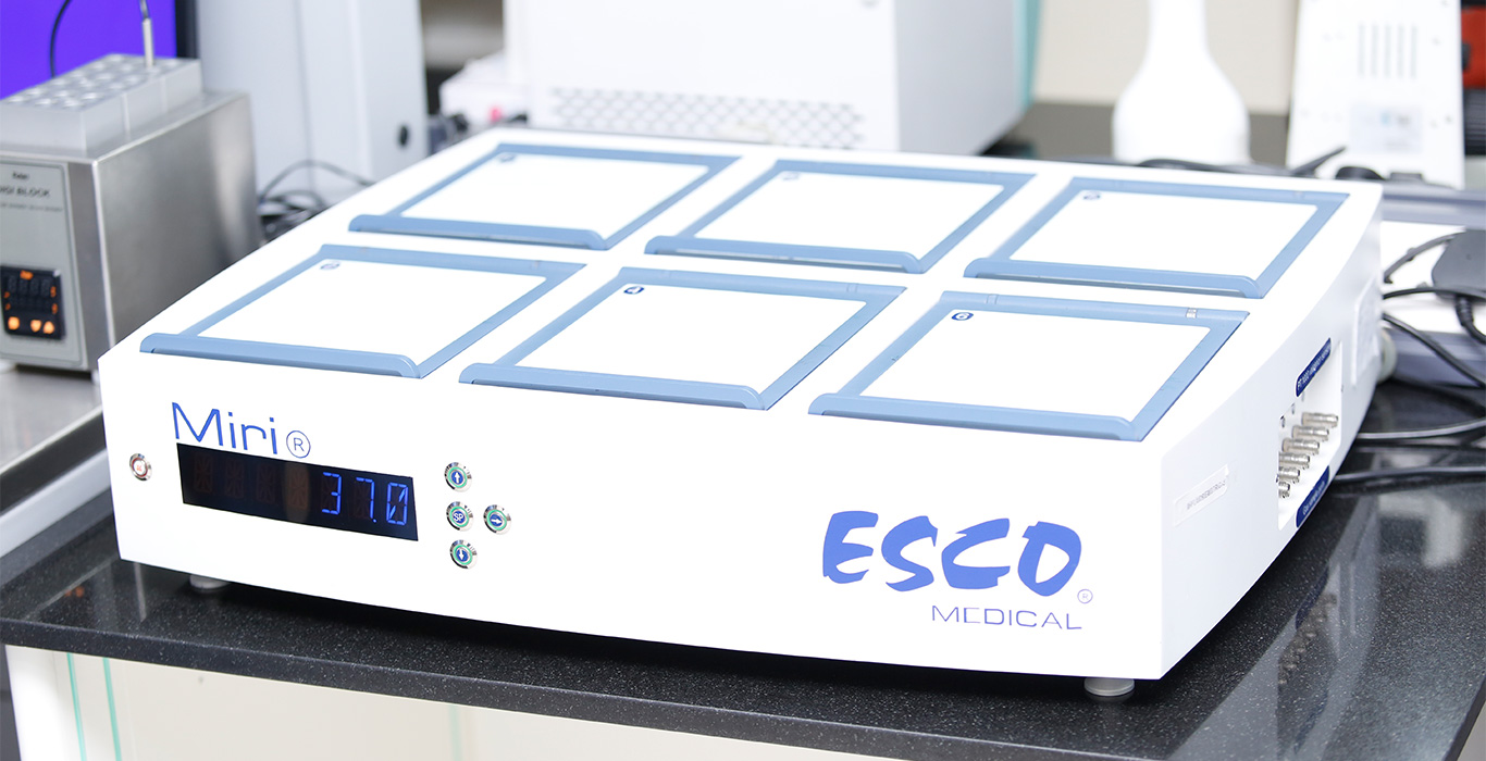 Benchtop incubator in the IVF lab Benchtop incubator Indira IVF